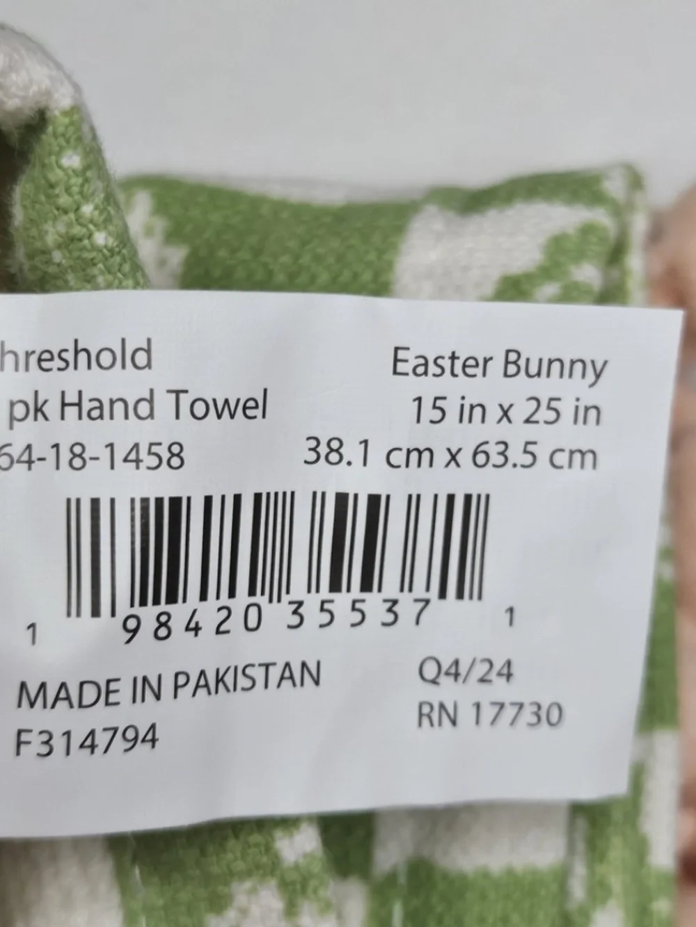 New Threshold Easter Bunny Green Check Print Pink Pom Pom Hand Towel 2 Pk 15x25